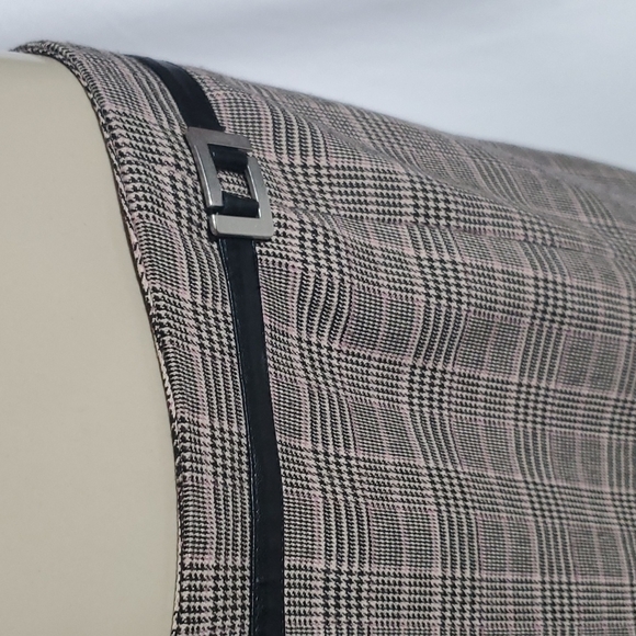 Midi skirt with front side split. Size 12 - Picture 13 of 13